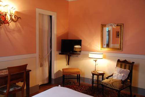 Imagen de la habitación del Hotel Il Rond&ograve; Boutique. Foto 14