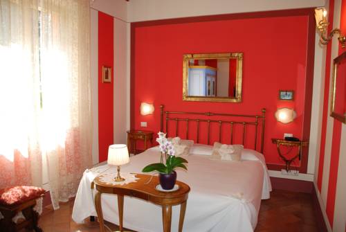 Imagen de la habitación del Hotel Il Rond&ograve; Boutique. Foto 15