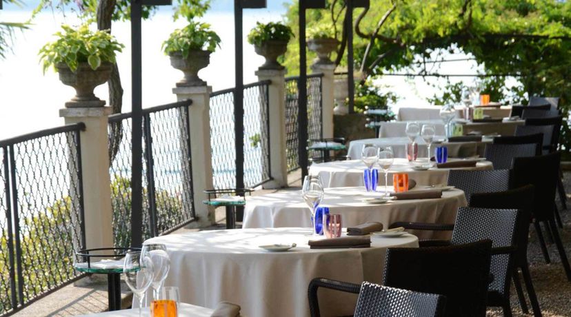 Imagen del bar/restaurante del Hotel Il Sole Di Ranco. Foto 5