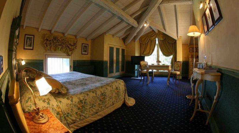 Imagen de la piscina del Hotel Il Sole Di Ranco. Foto 16