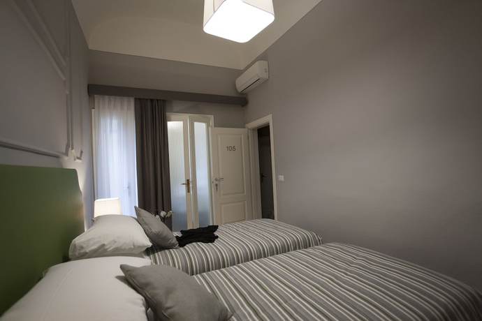 Imagen de la habitación del Hotel Il Sole, Serravalle. Foto 2