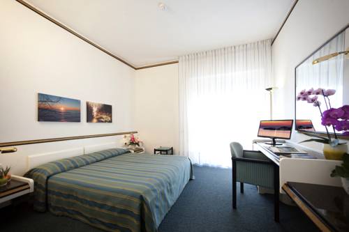 Imagen de la habitación del Hotel Il Telamonio. Foto 8
