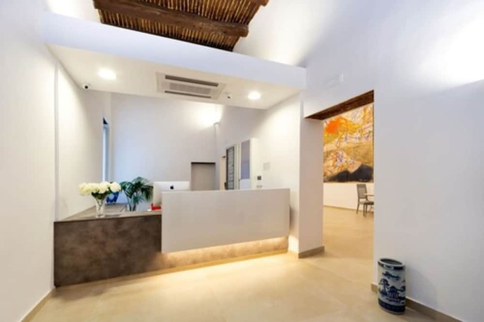 Imagen de los interiores del Hotel Il Tesoro Smart Suite and Spa. Foto 14