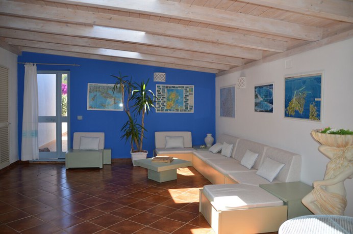 Imagen de los interiores del Hotel Il Timone, Olbia. Foto 17