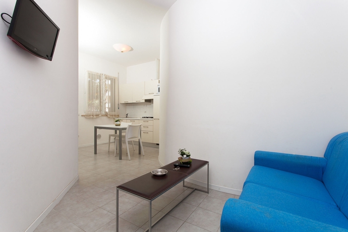 Imagen de los interiores del Hotel Il Timone, Porto San Giorgio. Foto 15