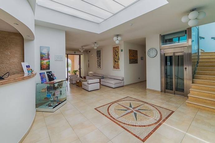 Imagen de los interiores del Hotel Il Vascello, Cerde&ntilde;a. Foto 17