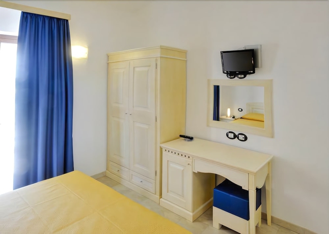 Imagen de la habitación del Hotel Il Vascello, Cerde&ntilde;a. Foto 6