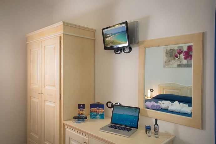 Imagen de la habitación del Hotel Il Vascello, Cerde&ntilde;a. Foto 13