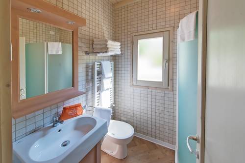Imagen de la habitación del Hotel Il Villaggio Di Giuele. Foto 3
