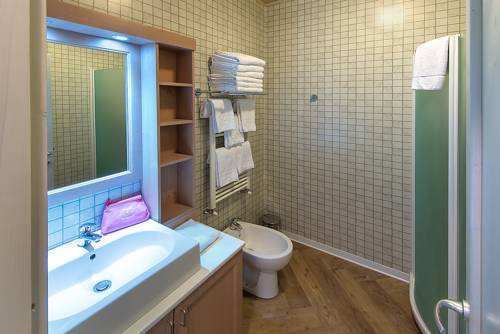 Imagen de la habitación del Hotel Il Villaggio Di Giuele. Foto 7