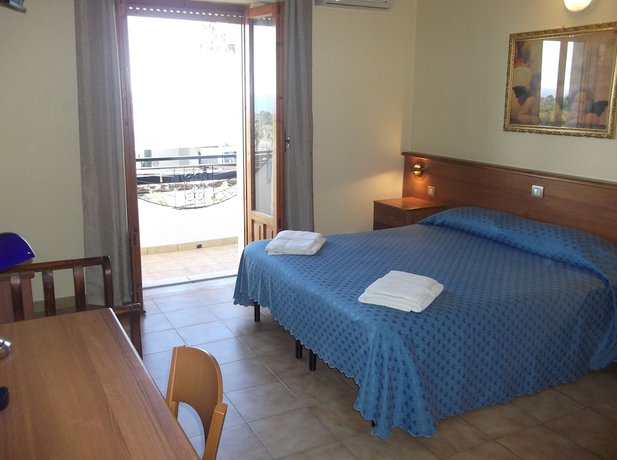 Imagen de la habitación del Hotel Il Vulcano. Foto 11