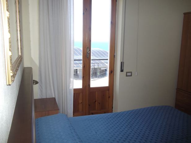 Imagen de la habitación del Hotel Il Vulcano. Foto 15
