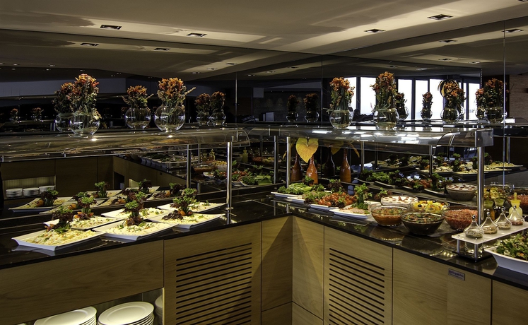 Imagen del bar/restaurante del Hotel Ilayda Avantgarde. Foto 5