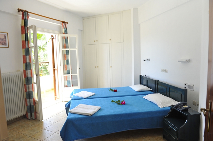 Imagen de la habitación del Hotel Ilena. Foto 6