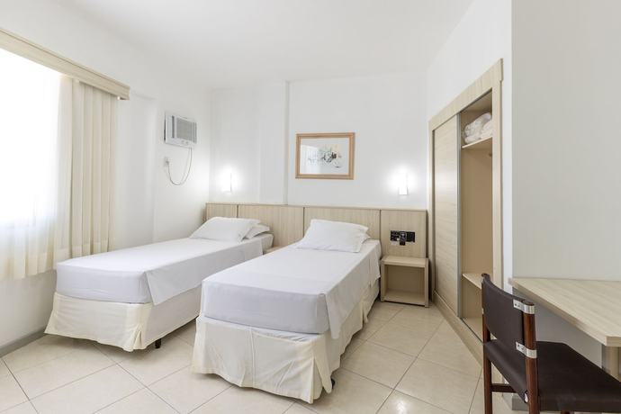 Imagen de la habitación del Hotel Ilha Da Madeira. Foto 3