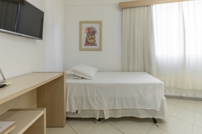 Imagen de la habitación del Hotel Ilha Da Madeira. Foto 6