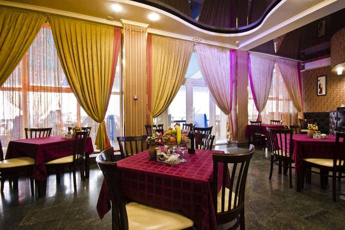 Imagen del bar/restaurante del Hotel Iliada, Adler. Foto 2