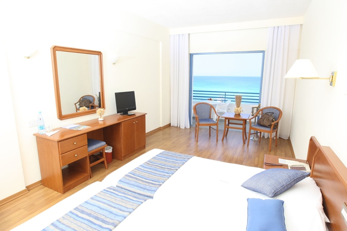 Imagen de la habitación del Hotel Iliada Beach, Famagusta. Foto 4
