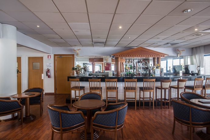 Imagen del bar/restaurante del Hotel Iliada Beach, Famagusta. Foto 3