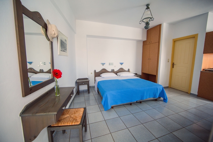 Imagen de los interiores del Hotel Iliana. Foto 12