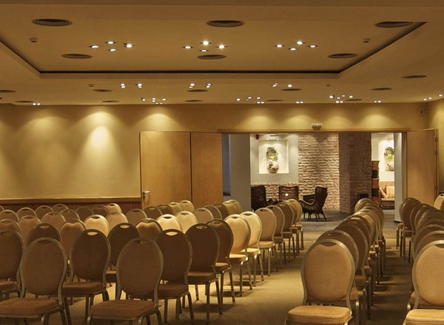 Imagen de los interiores del Hotel Ilio Mare Resort. Foto 8