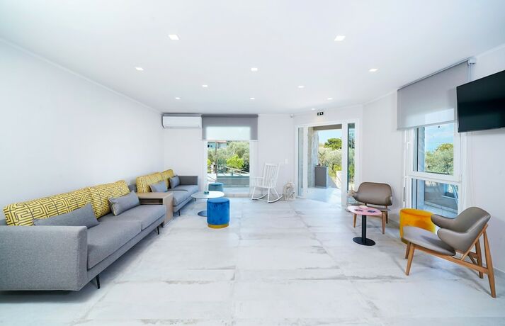 Imagen general del Hotel Iliomagic Luxury Suites Thassos. Foto 4