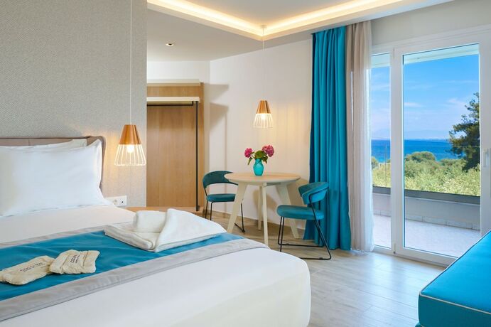 Imagen de la habitación del Hotel Iliomagic Luxury Suites Thassos. Foto 16