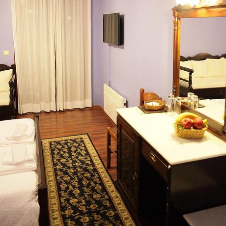 Imagen de la habitación del Hotel Ilion. Foto 7