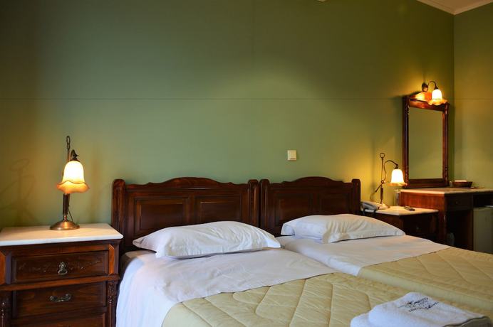 Imagen de la habitación del Hotel Ilion. Foto 10