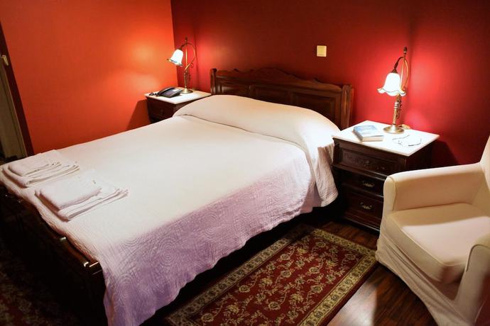 Imagen de la habitación del Hotel Ilion. Foto 11