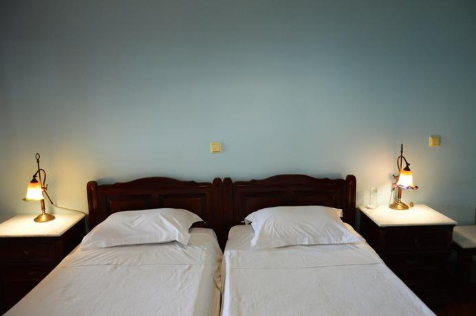Imagen de la habitación del Hotel Ilion. Foto 12