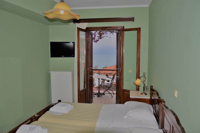 Imagen de la habitación del Hotel Ilion. Foto 18
