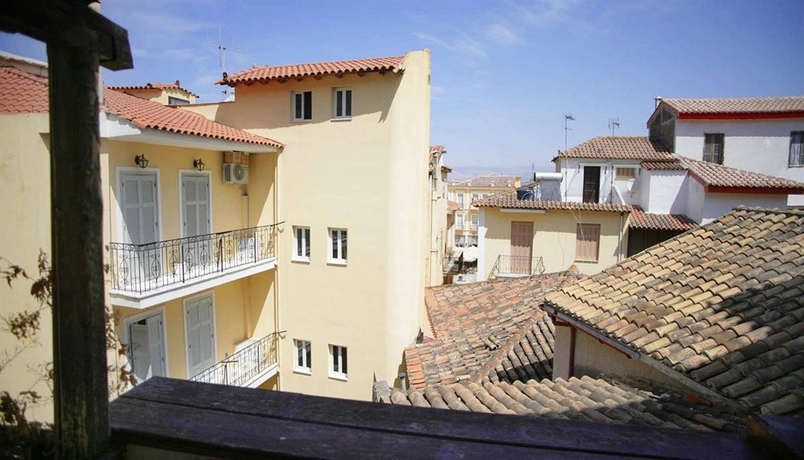 Imagen de la habitación del Hotel Ilion Suites. Foto 6