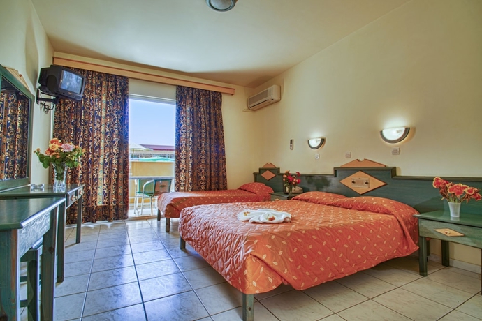 Imagen de la habitación del Hotel Ilios K Village Resort. Foto 8