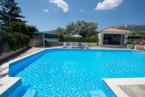 Imagen general del Hotel Ilios & Villas. Foto 13