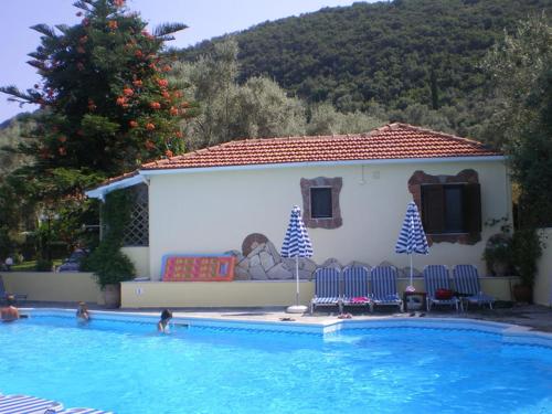 Imagen general del Hotel Ilios & Villas. Foto 17