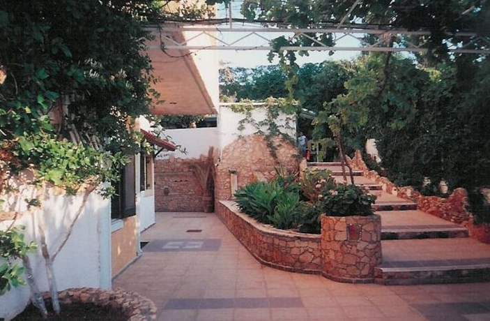 Imagen de los interiores del Hotel Iliostasi Beach Apartments. Foto 19