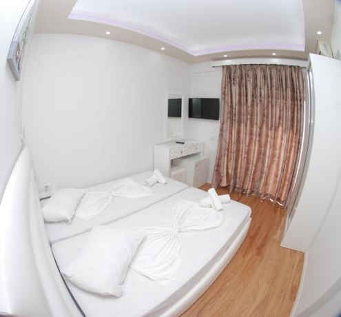 Imagen de la habitación del Hotel Iliria, Sarande. Foto 6