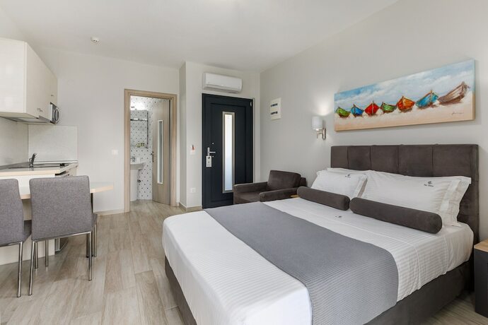 Imagen de la habitación del Hotel Ilis Villas. Foto 19