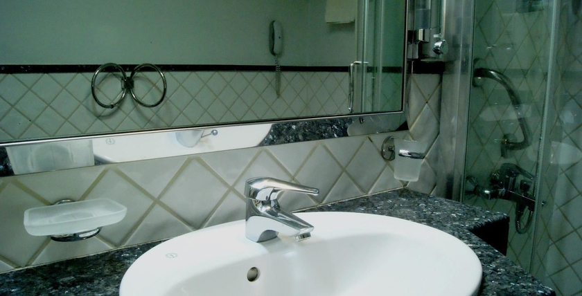 Imagen de la habitación del Hotel Ilisia Athens. Foto 6