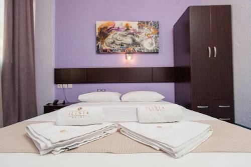 Imagen de la habitación del Hotel Ilisia. Foto 5