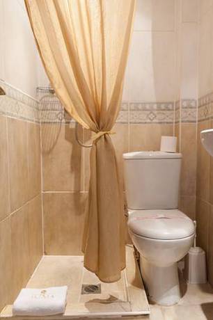 Imagen de la habitación del Hotel Ilisia. Foto 6