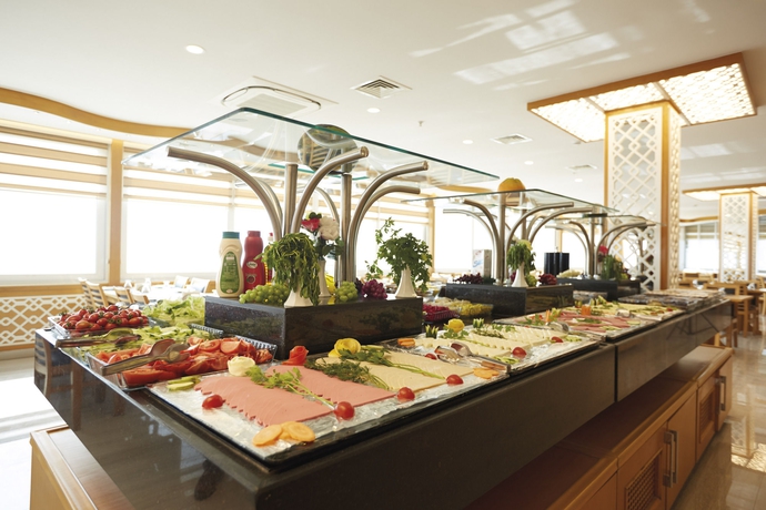 Imagen del bar/restaurante del Hotel Ilkbal Deluxe and Spa. Foto 3