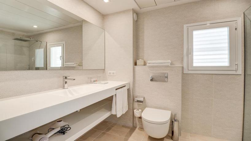 Imagen de la habitación del Hotel Illa D'or. Foto 17