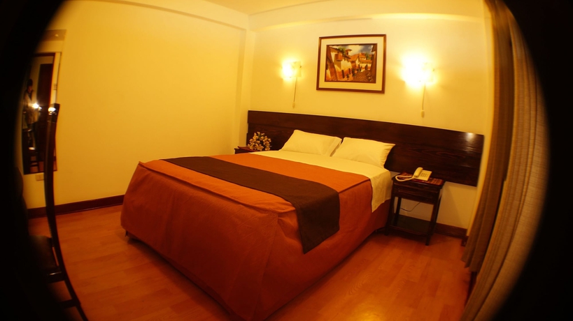 Imagen de la habitación del Hotel Illas Inn. Foto 4