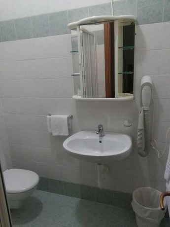 Imagen de la habitación del Hotel Illi. Foto 19