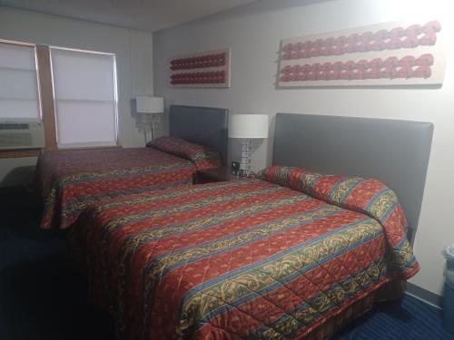 Imagen de la habitación del Hotel Illini Inn & Suites. Foto 9