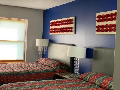 Imagen de la habitación del Hotel Illini Inn & Suites. Foto 10