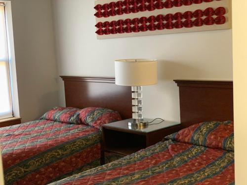 Imagen de la habitación del Hotel Illini Inn & Suites. Foto 11