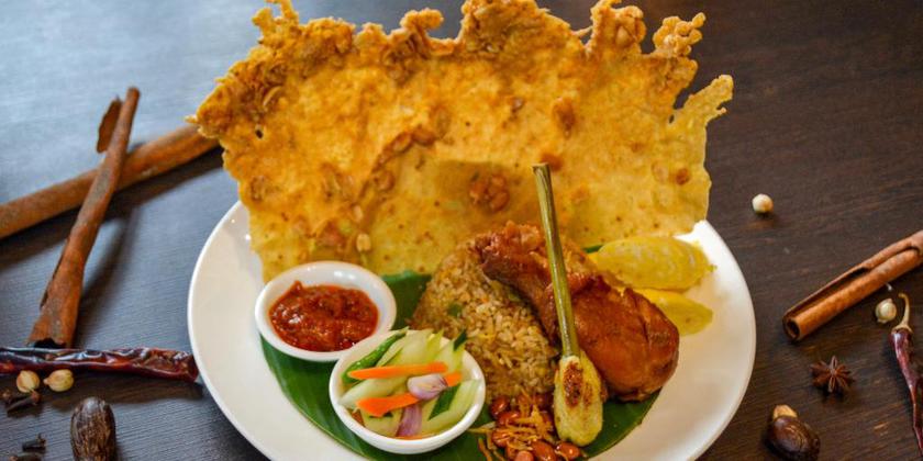 Imagen del bar/restaurante del Hotel Illira Lite Praya Lombok. Foto 5